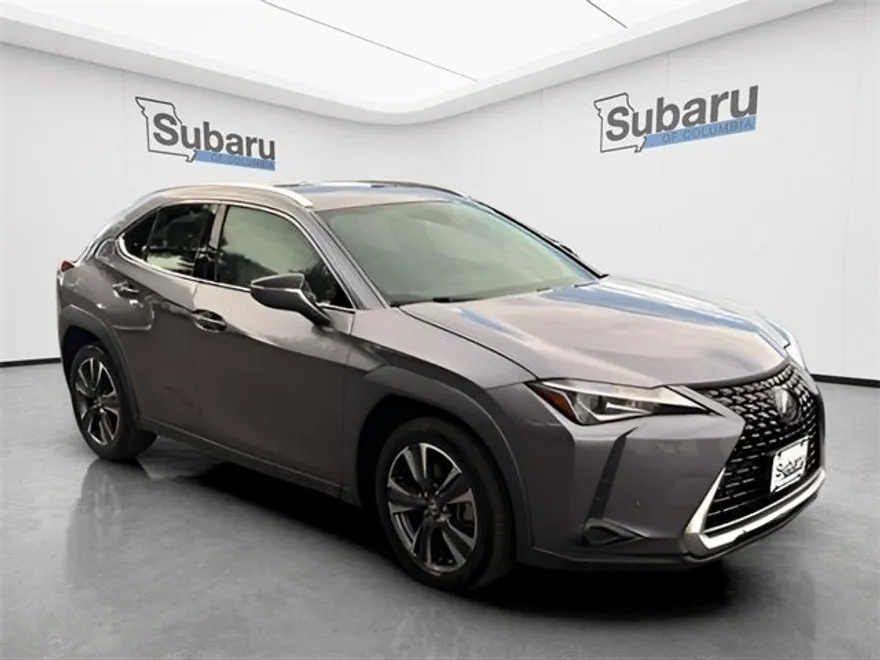 2021 Lexus UX 200 photo 1