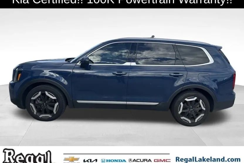 2024 Kia Telluride S photo 1