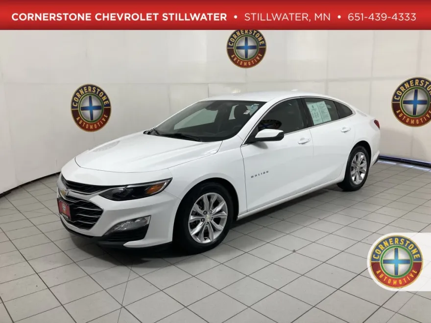 2023 Chevrolet Malibu 1LT photo 1