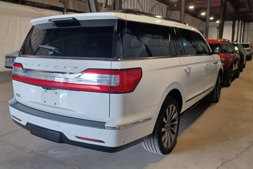 2020 Lincoln Navigator L Reserve photo 1