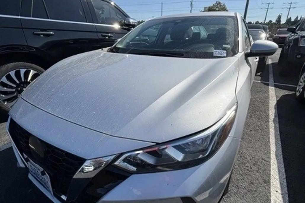 2022 Nissan Sentra SV photo 1