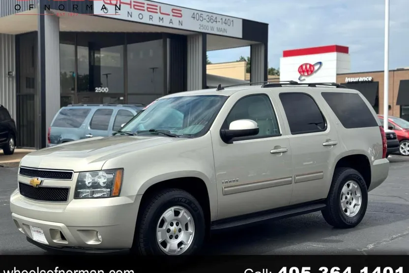 2013 Chevrolet Tahoe LT photo 1