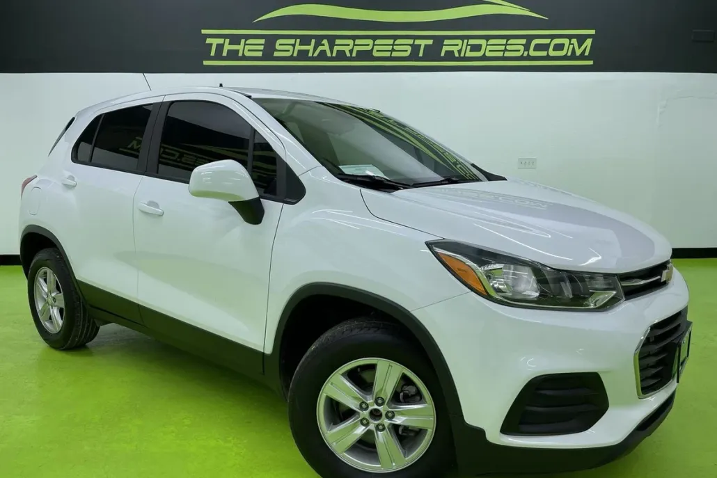 2020 Chevrolet Trax LS photo 1