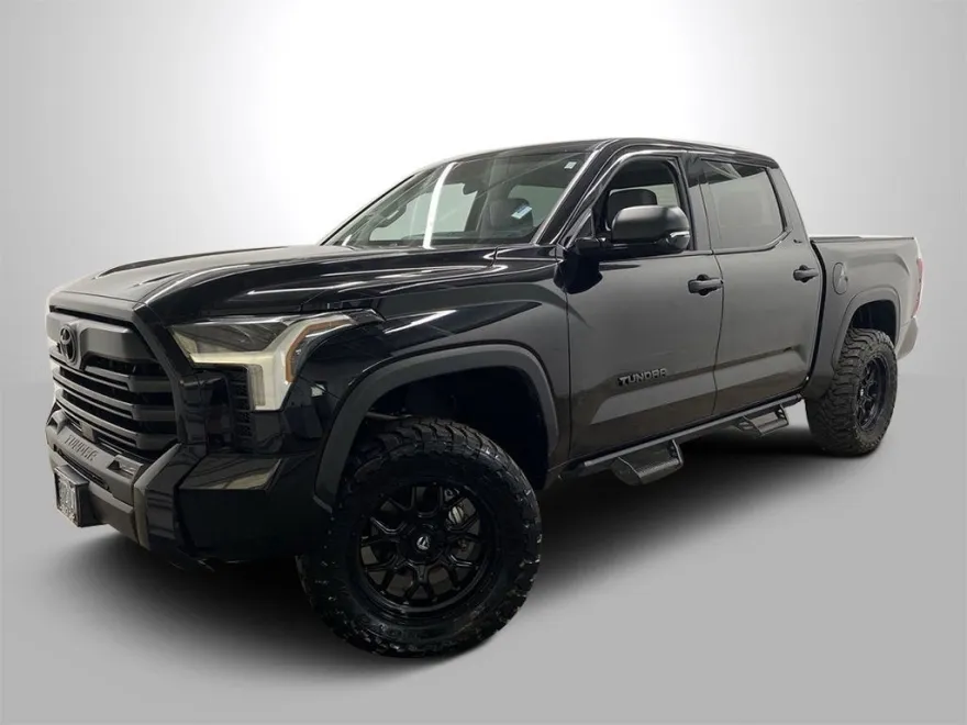 2023 Toyota Tundra SR5 photo 1