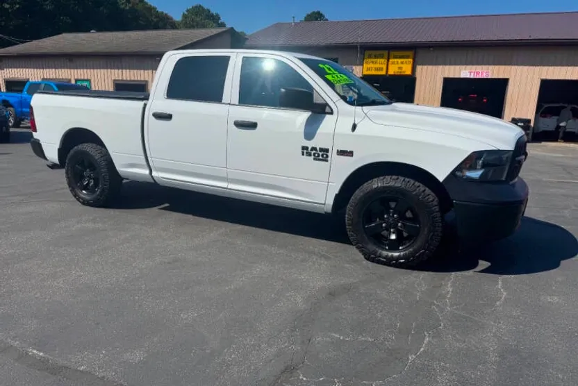 2022 Ram 1500 Classic Tradesman photo 1