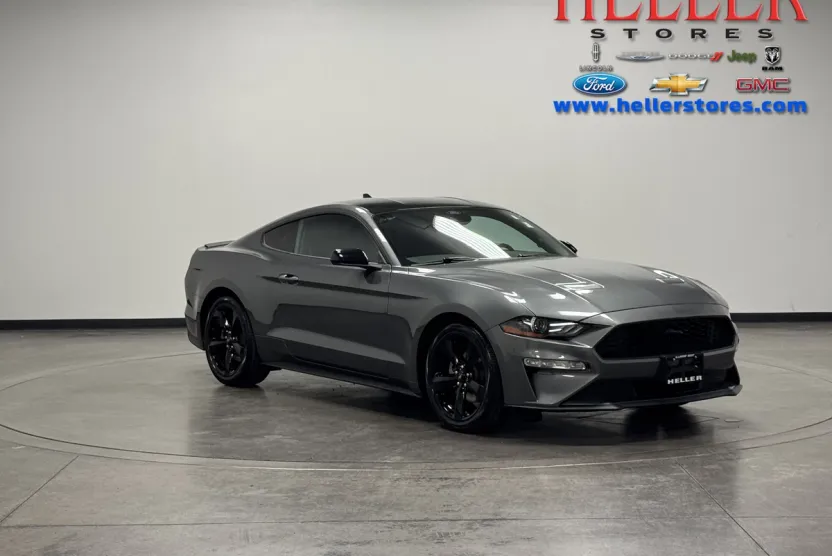 2023 Ford Mustang EcoBoost photo 1