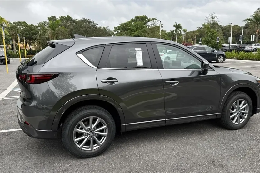 2025 Mazda CX-5 2.5 Select photo 1