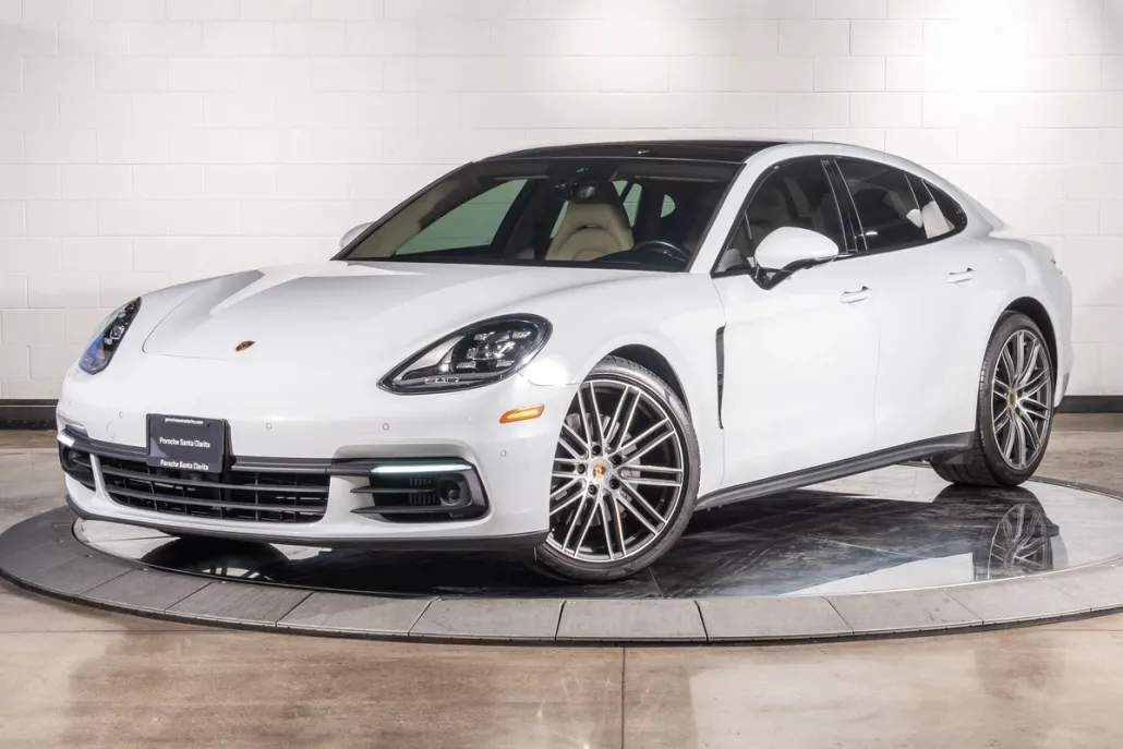 2018 Porsche Panamera 4S photo 1