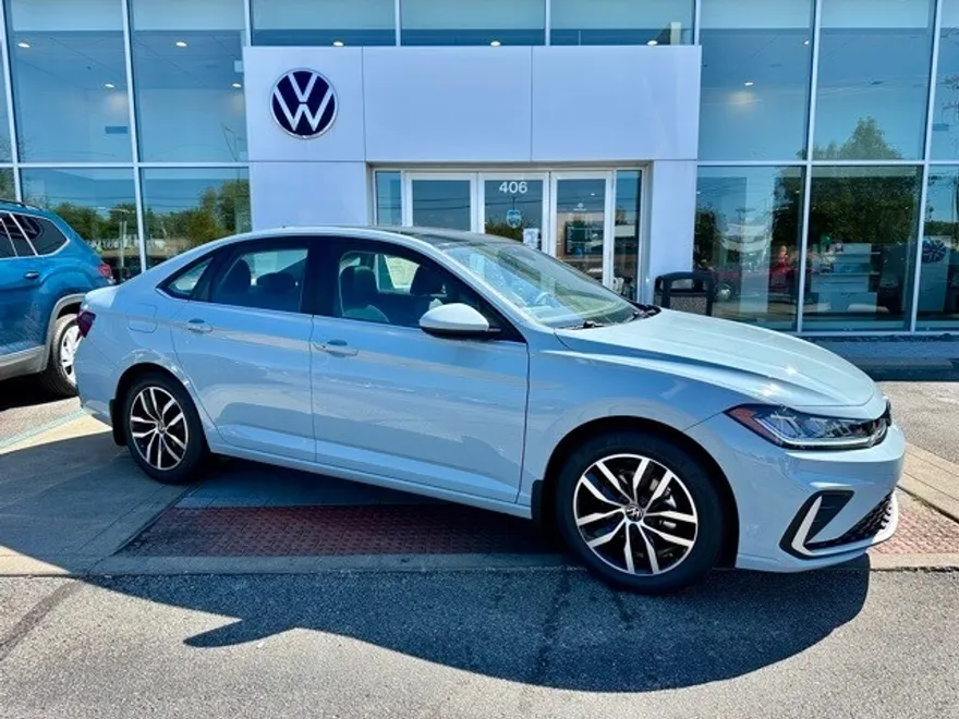 2026 Volkswagen Jetta 1.5T SE photo 1