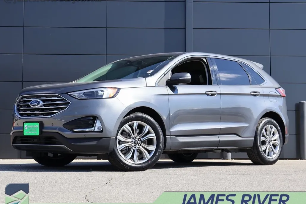 2024 Ford Edge Titanium photo 1