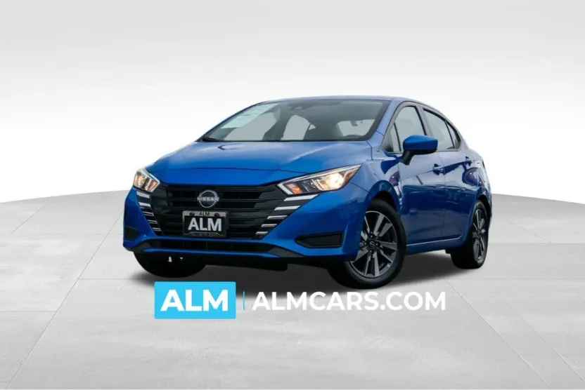 2023 Nissan Versa 1.6 SV photo 1