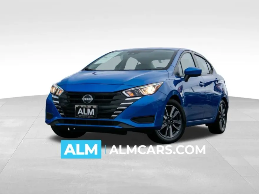 2023 Nissan Versa 1.6 SV photo 1