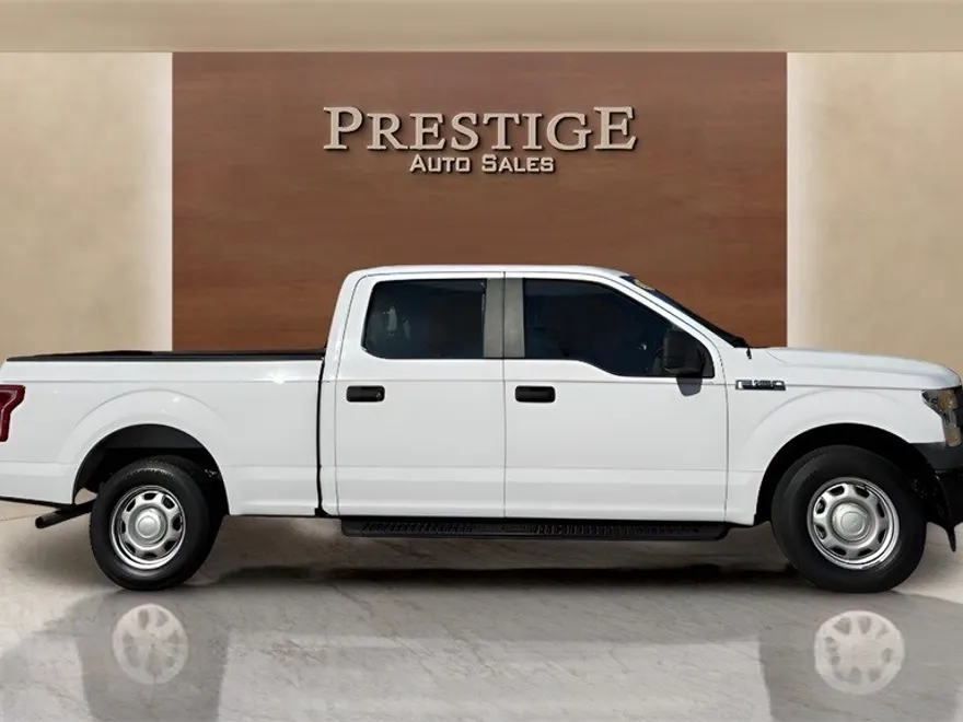 2017 Ford F-150 XL photo 1