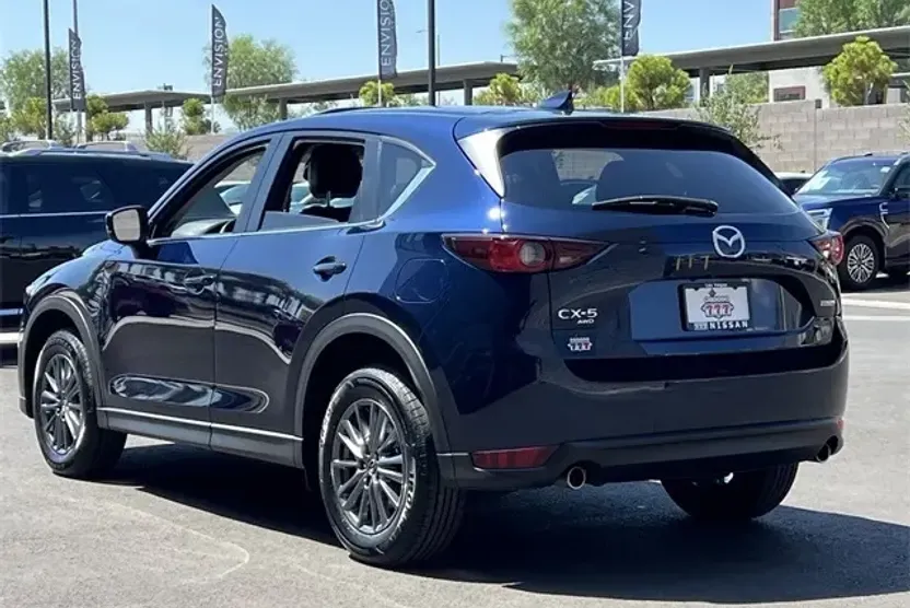 2021 Mazda CX-5 Touring photo 1