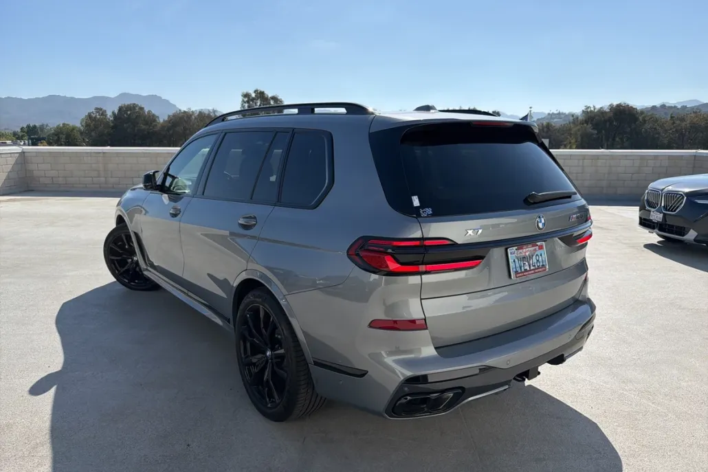 2024 Bmw X7 M60i photo 1