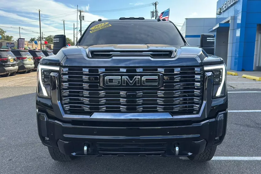 2024 Gmc Sierra 2500 HD Denali Ultimate photo 1