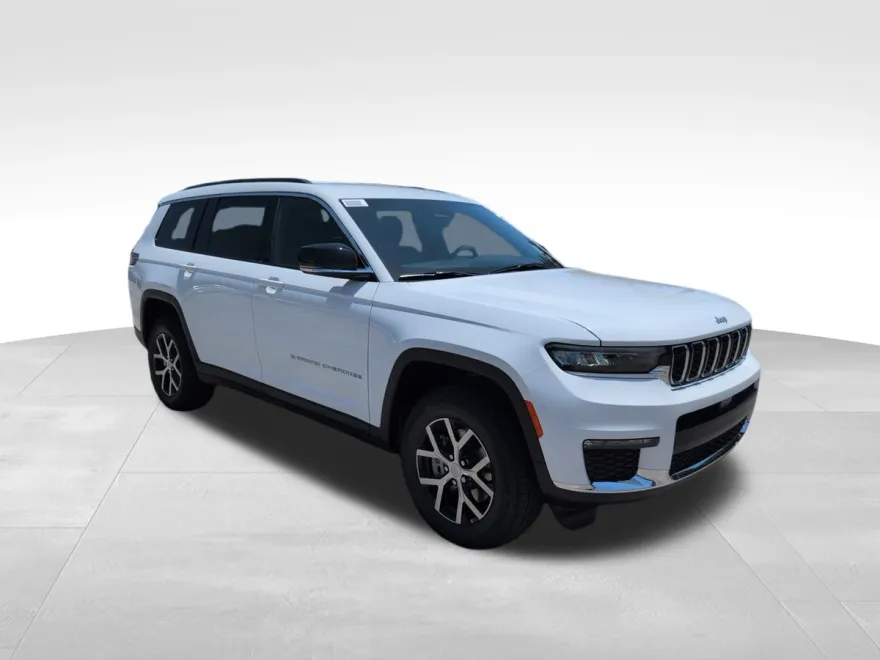 2025 Jeep Grand Cherokee Limited photo 1