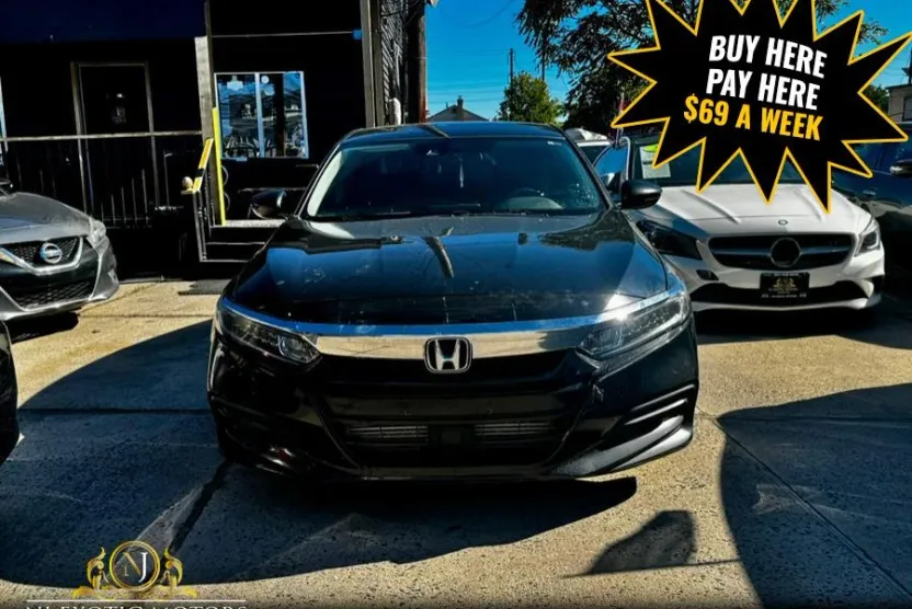 2018 Honda Accord LX 1.5T photo 1
