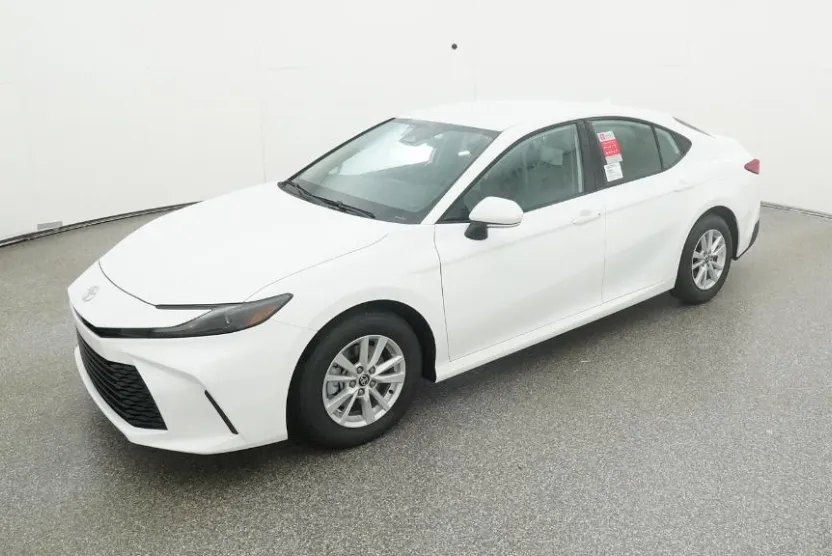 2026 Toyota Camry LE photo 1