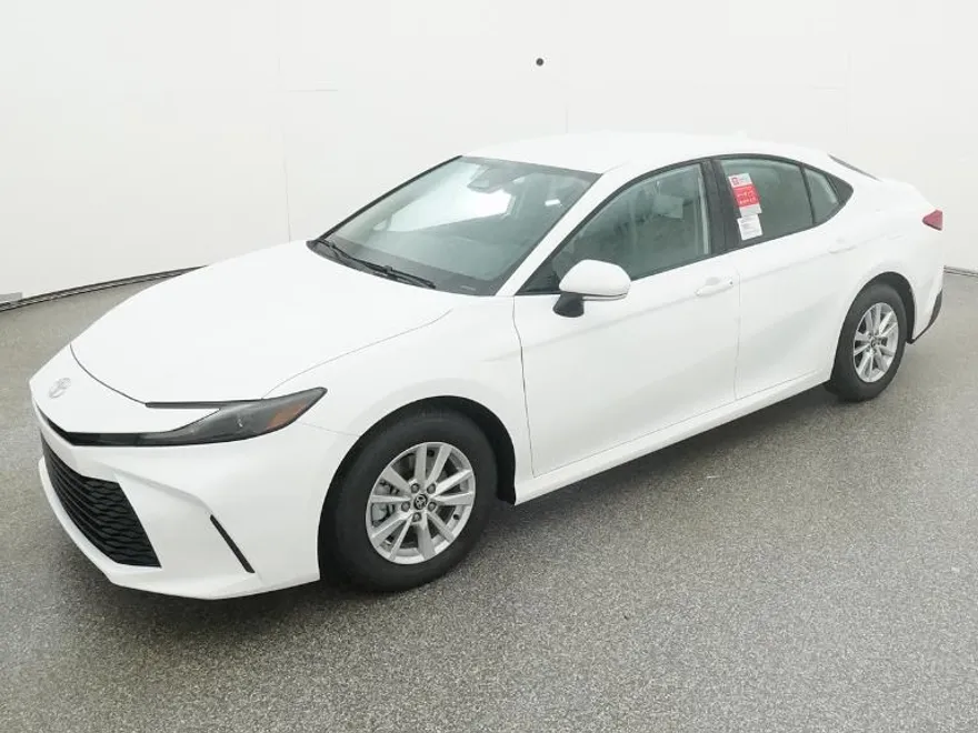 2026 Toyota Camry LE photo 1