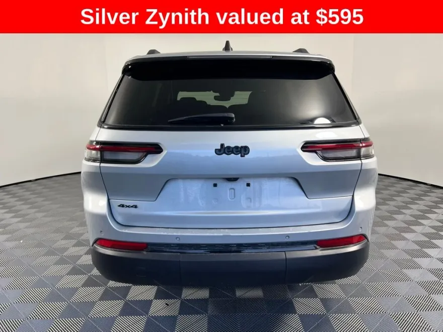 2024 Jeep Grand Cherokee Laredo photo 1