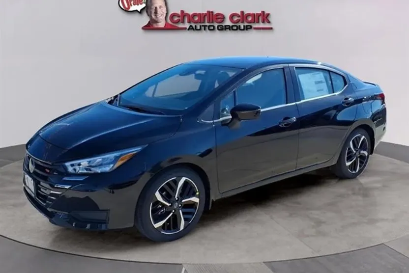 2025 Nissan Versa SR photo 1