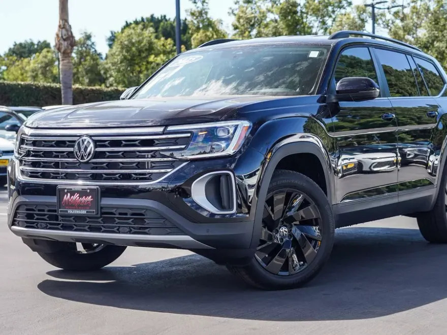 2025 Volkswagen Atlas SE Technology photo 1