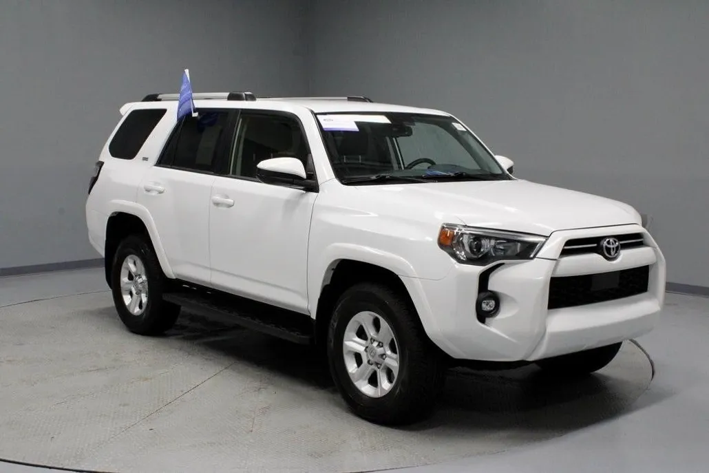 2024 Toyota 4Runner SR5 photo 1