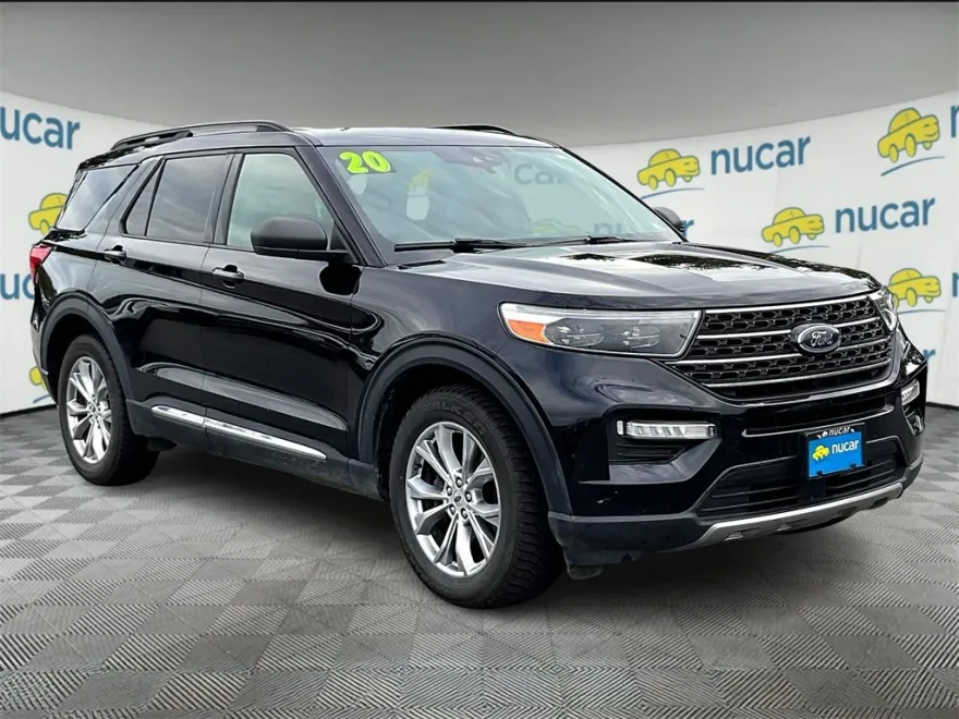 2020 Ford Explorer XLT photo 1