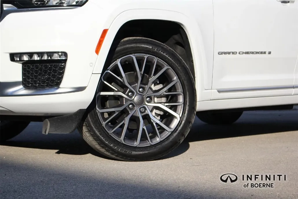 2023 Jeep Grand Cherokee L Summit Reserve photo 1