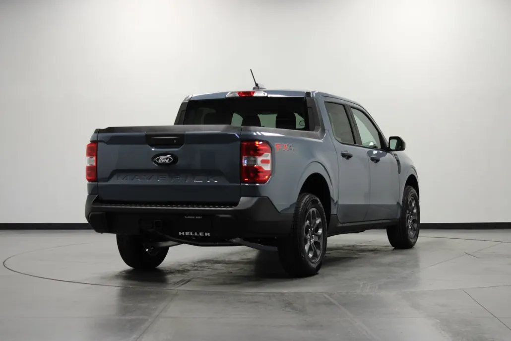2025 Ford Maverick XLT photo 1