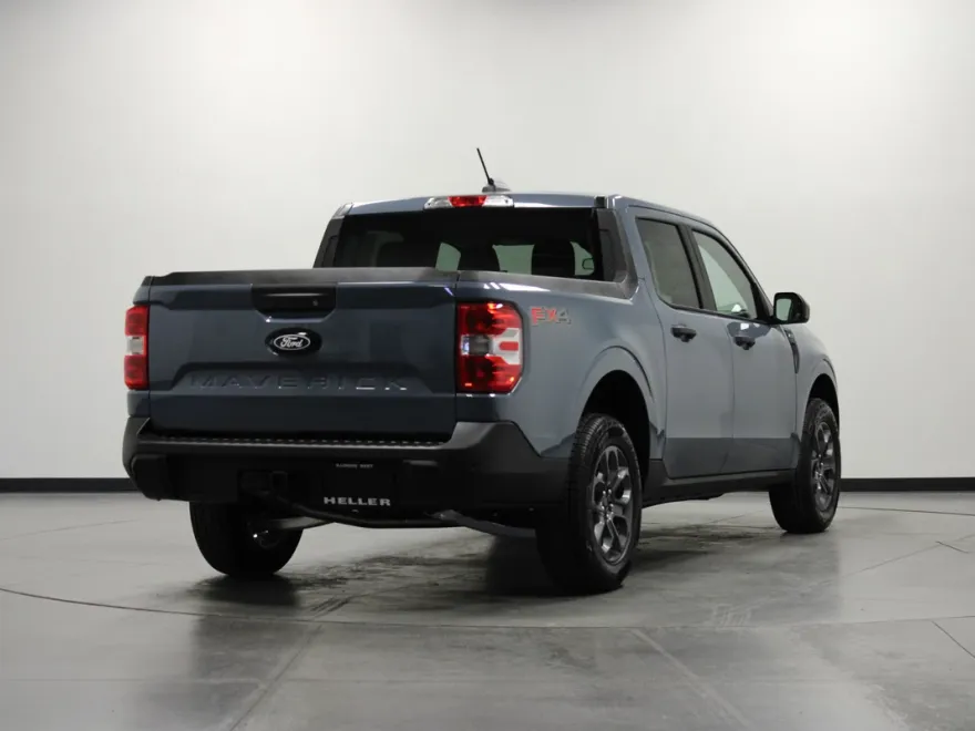 2025 Ford Maverick XLT photo 1