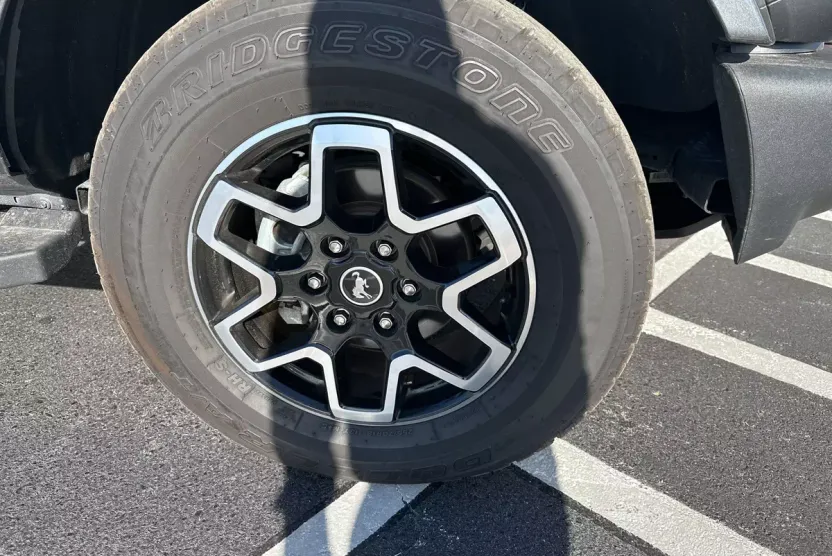 2024 Ford Bronco Outer Banks photo 1