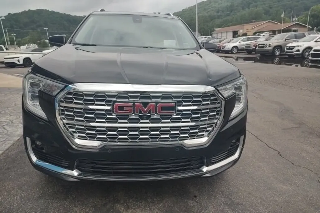 2022 Gmc Terrain Denali photo 1