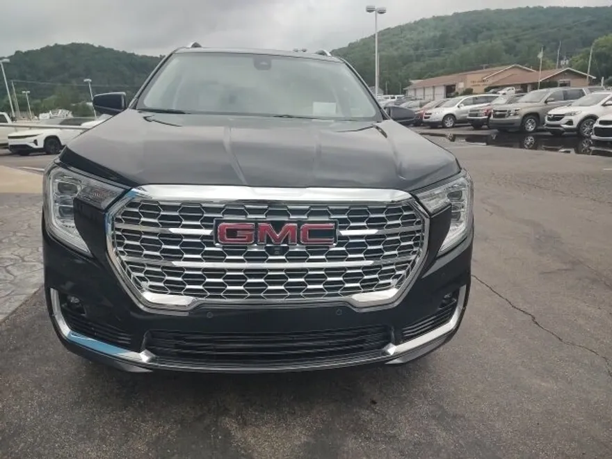 2022 Gmc Terrain Denali photo 1