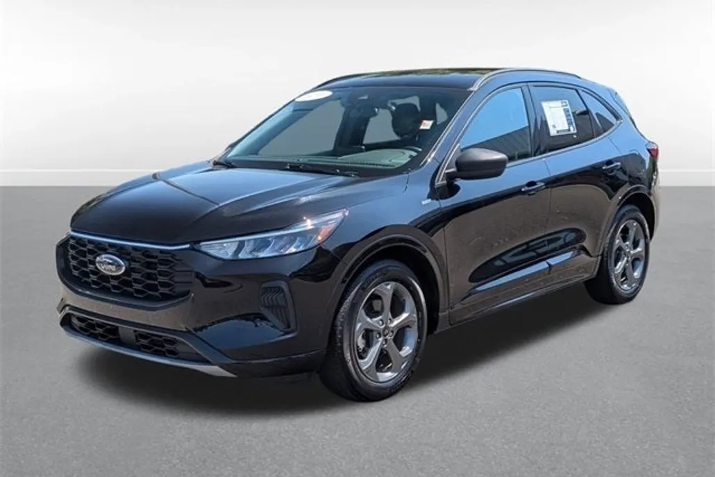2024 Ford Escape ST-Line photo 1