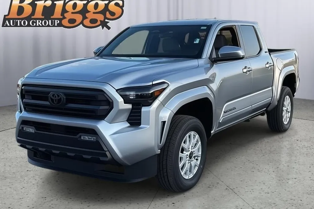 2025 Toyota Tacoma SR5 photo 1