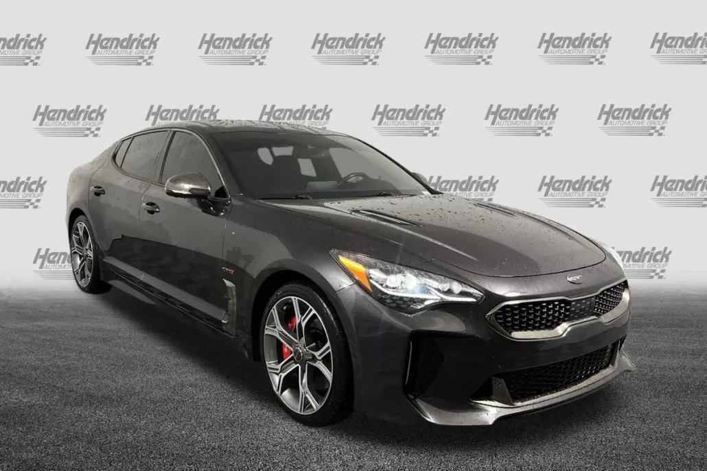 2020 Kia Stinger GT2 photo 1