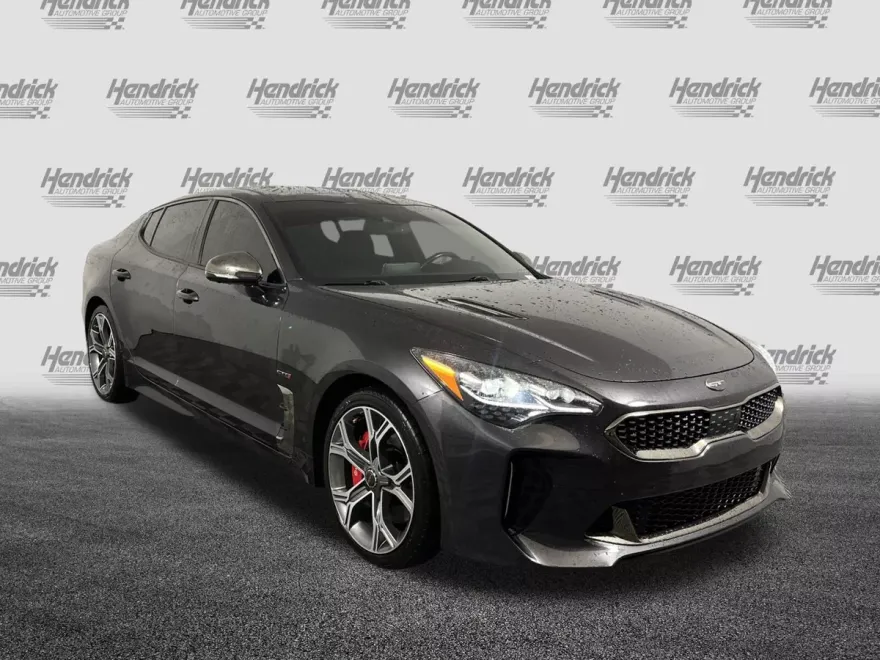 2020 Kia Stinger GT2 photo 1