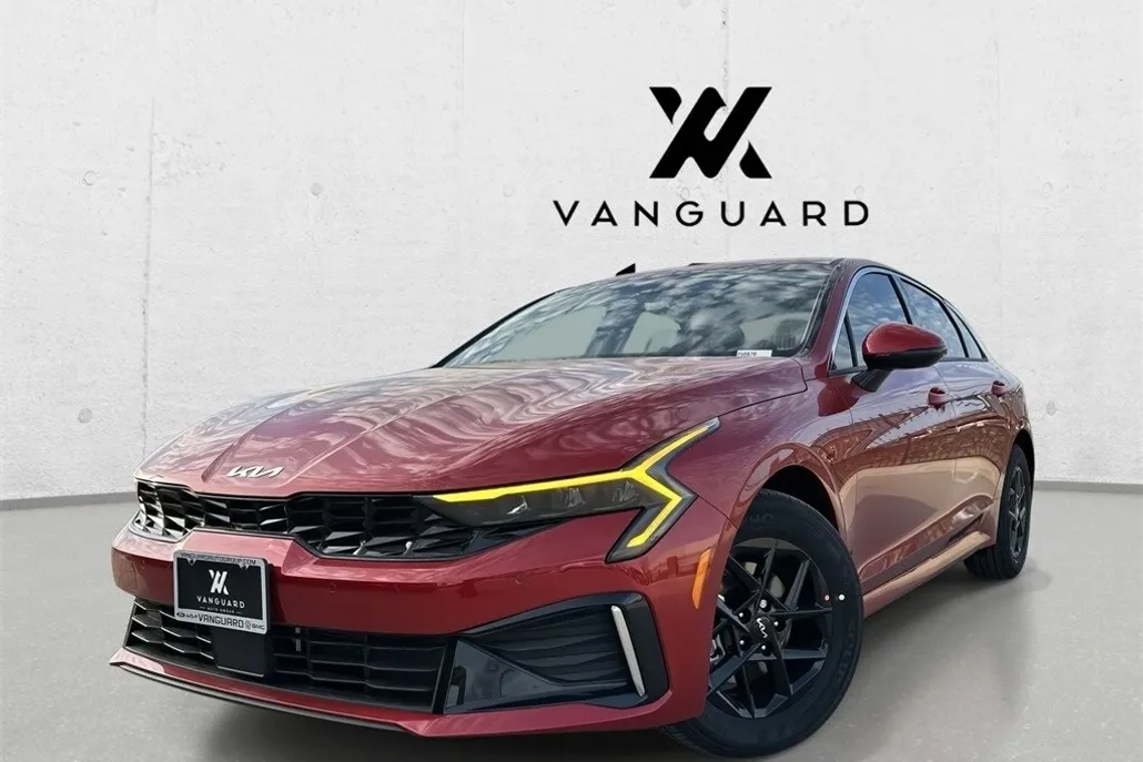 2025 Kia K5 LXS photo 1