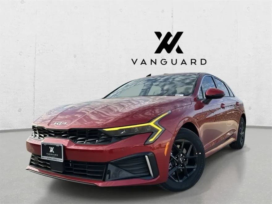 2025 Kia K5 LXS photo 1