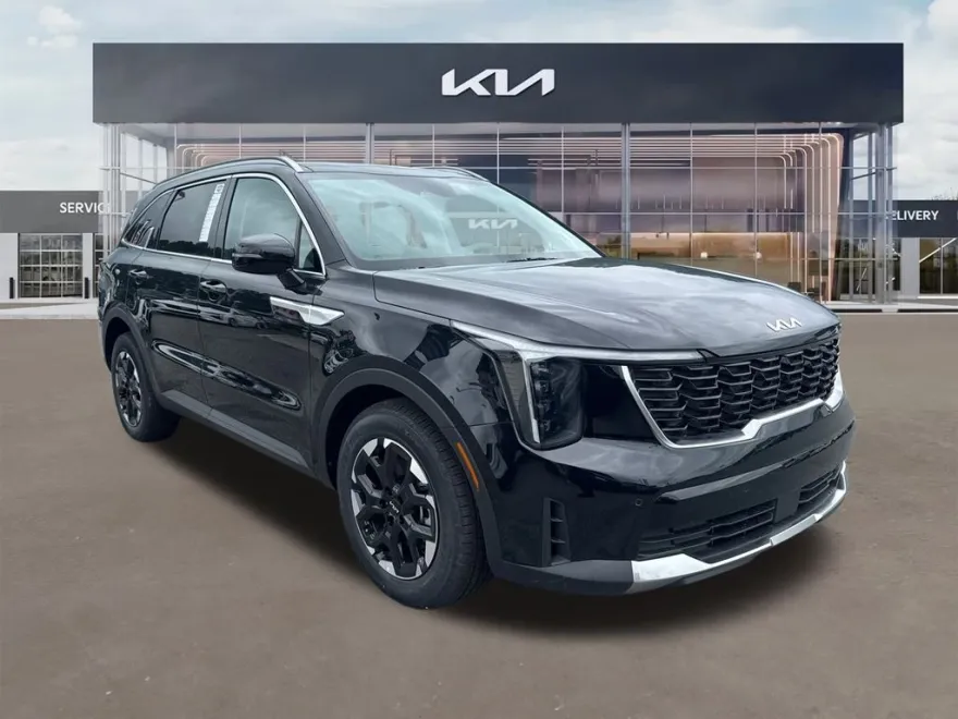 2025 Kia Sorento S photo 1