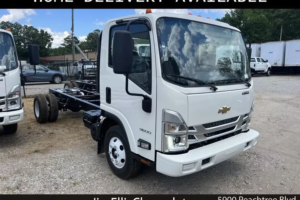 2025 Chevrolet Silverado 3500HD photo 1