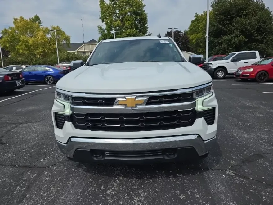 2023 Chevrolet Silverado 1500 LT photo 1