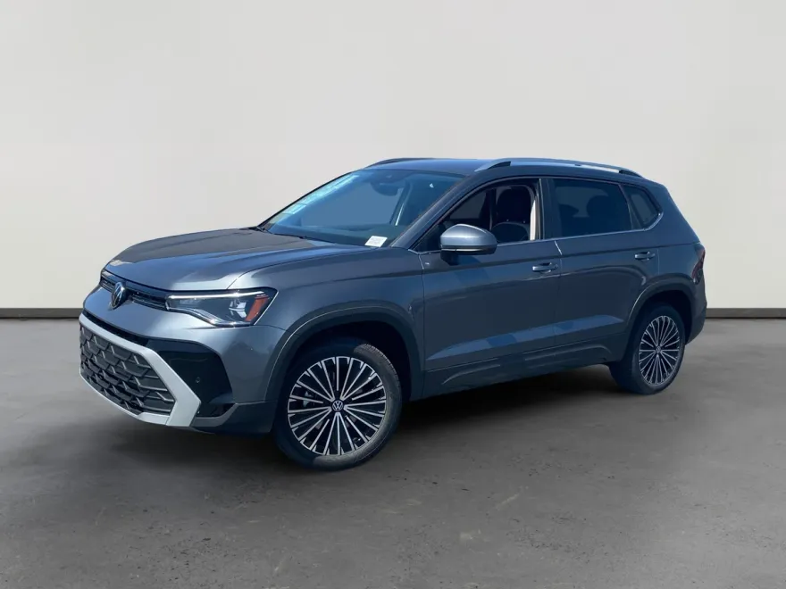 2025 Volkswagen Taos SE photo 1
