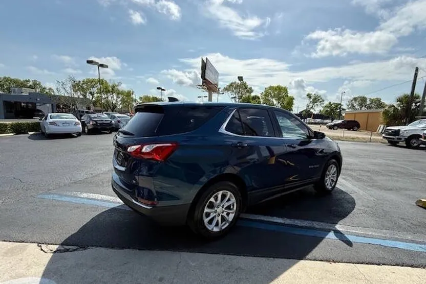 2019 Chevrolet Equinox photo 1