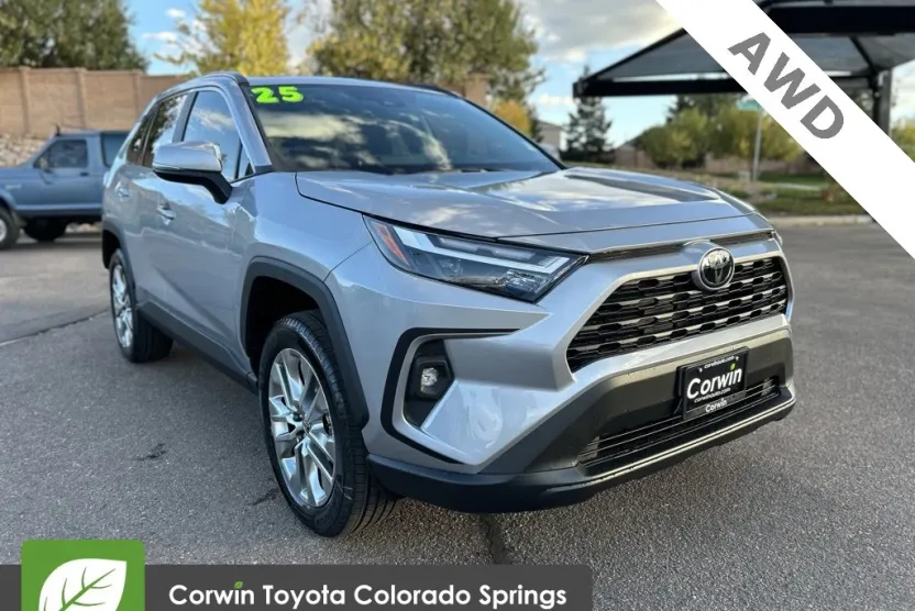 2025 Toyota RAV4 XLE Premium photo 1