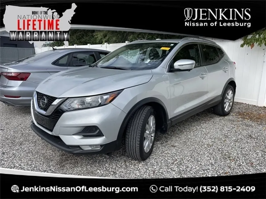 2022 Nissan Rogue Sport SV photo 1