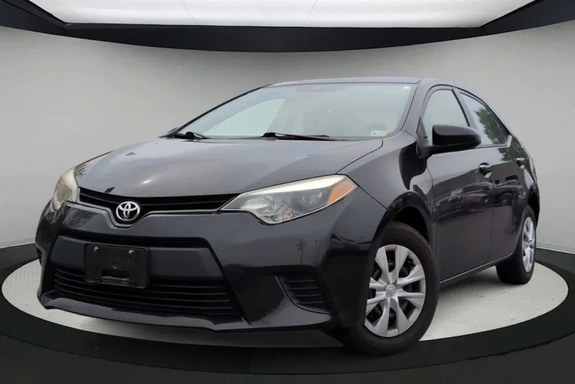 2015 Toyota Corolla L photo 1