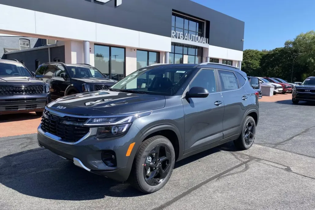 2026 Kia Seltos EX photo 1